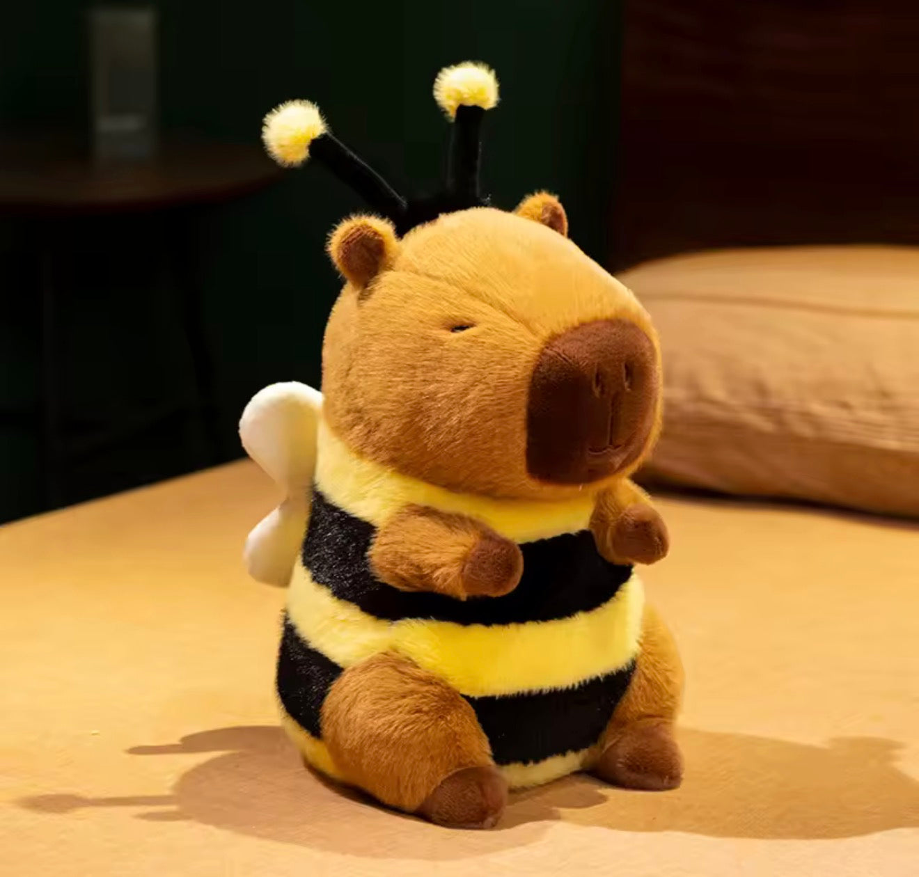 Capybara, Bumblebee
